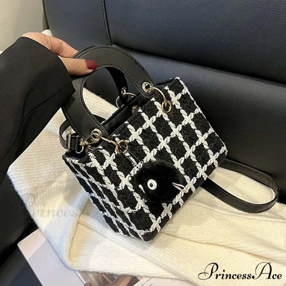 Traditional Tartan Woolen High-End Designer Clutch Crossbody Purse Black with pendant / 15X19X9cm handbag-250126