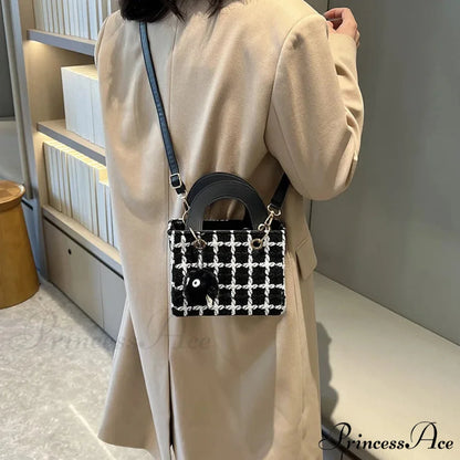 Traditional Tartan Woolen High-End Designer Clutch Crossbody Purse handbag-250126