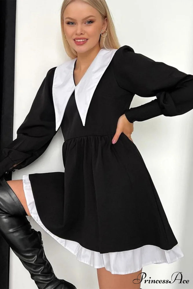 V Neck Babydoll Dress in Solid Color Black / M