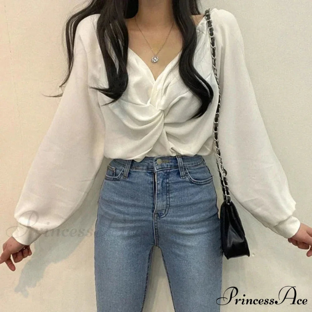 V-neck Coiled Lantern Sleeve Solid Informal Blouse blouse-250126