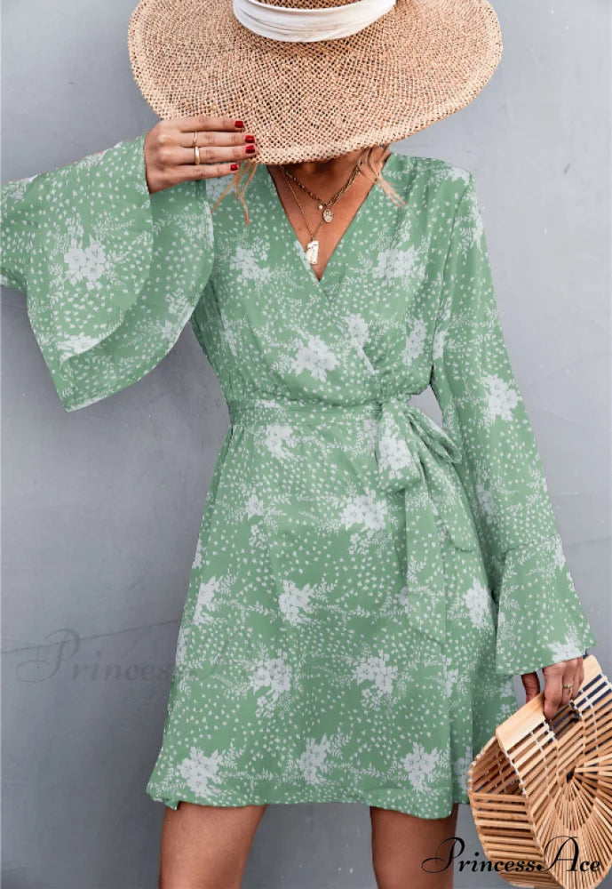 V-Neck Flared Sleeve Printed Strap Dress XL / red