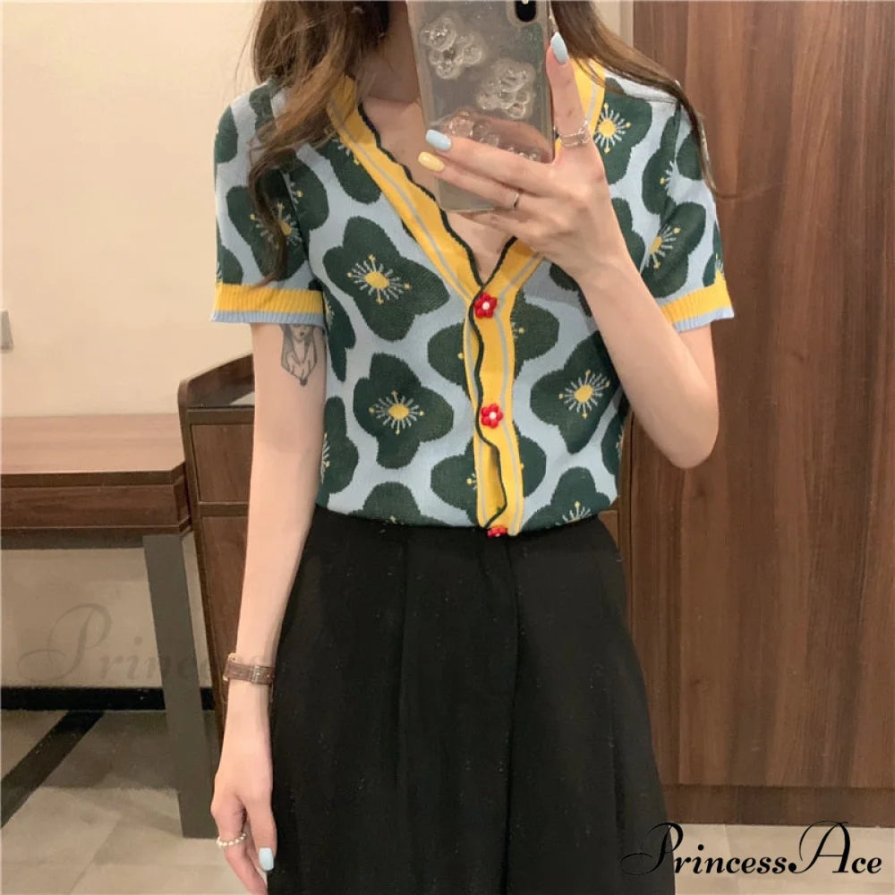 V-Neck Knitted Printed Flowers Sweaters Vintage Cardigan Yellow / One Size