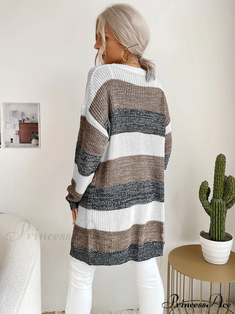 V-neck Knitted Sweater Fashion Warm Holiday Cardigan