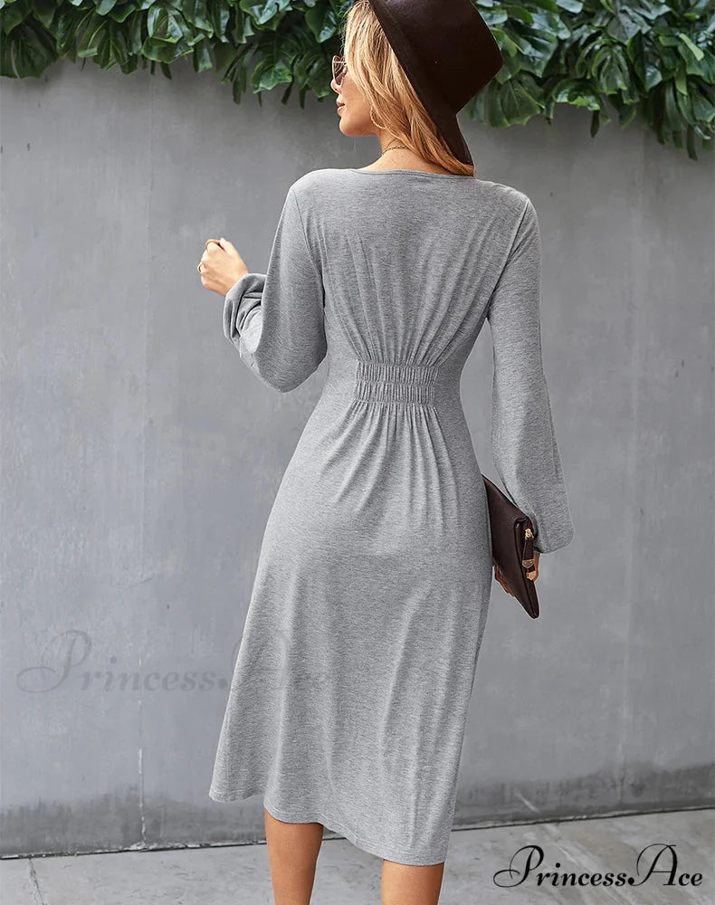 V-NECK LONG SLEEVE A-LINE DRESS S / black