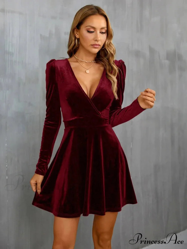 V-Neck Long Sleeve Velvet Dress S / black