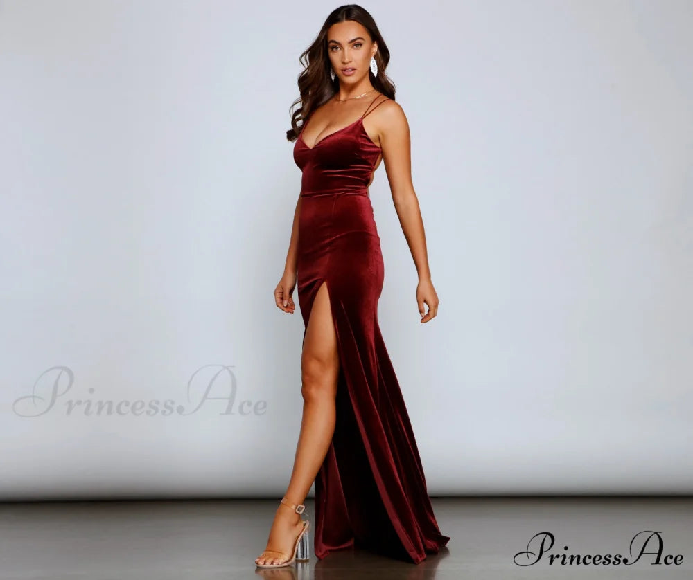 Vega Formal High Charming Slit Velvet Dress