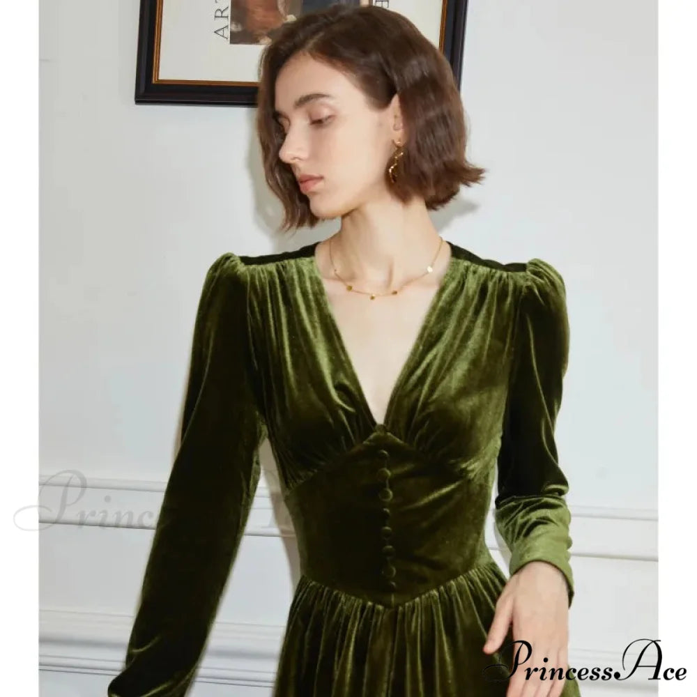 Velvet V-Neck Dress Autumn/Winter High End French Vintage Slim Fit Christmas Party Dress