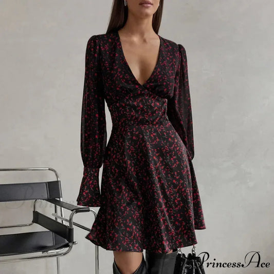Vintage Deep V Extended-Sleeve Floral Dress Black / S floraldress-250126