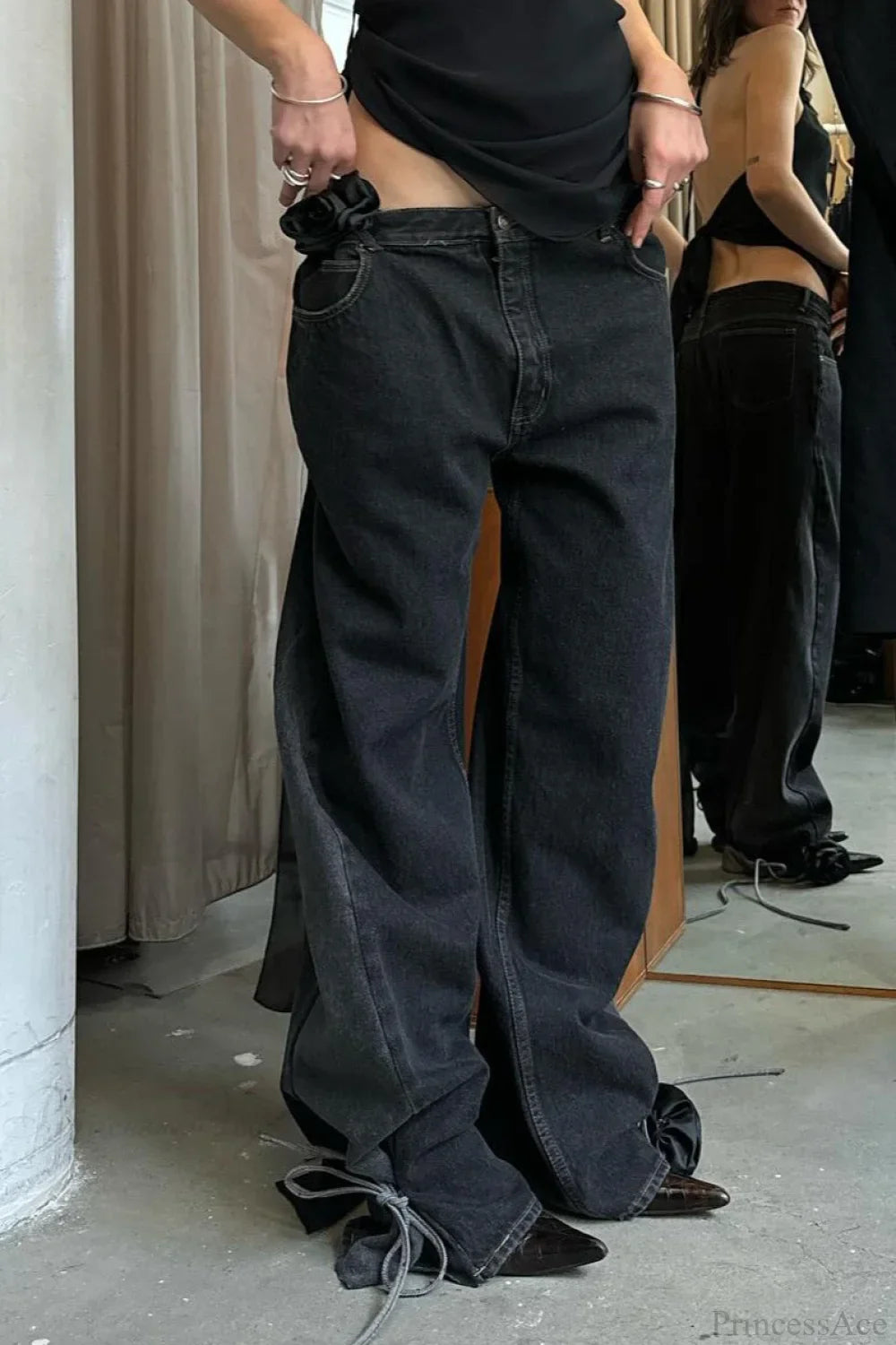 Vintage High-Waist Straight-Leg Jeans Black / S