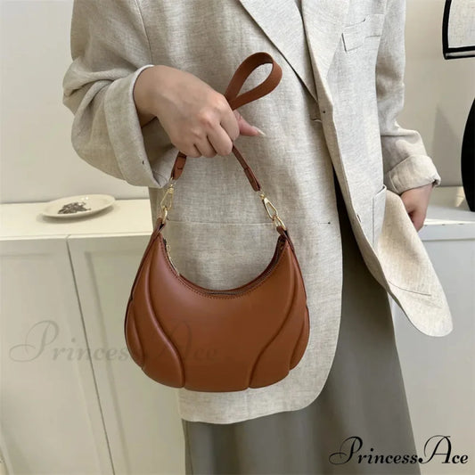 Vintage Monochromatic Saddle Leather Shoulder Bag shoulder-250126