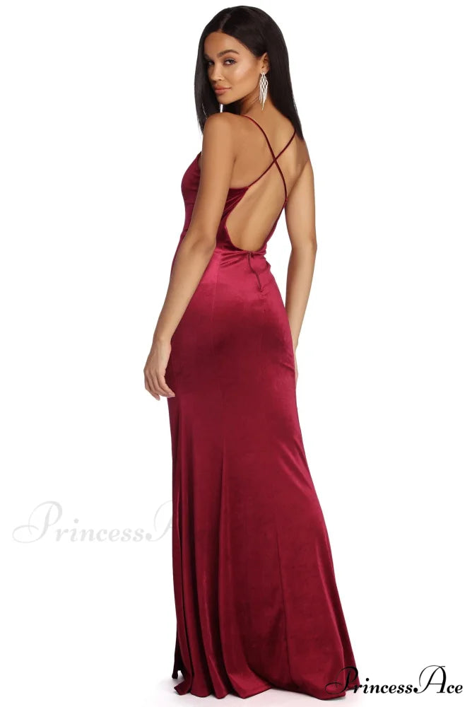 Viviana Formal Velvet Charming Open Back Dress