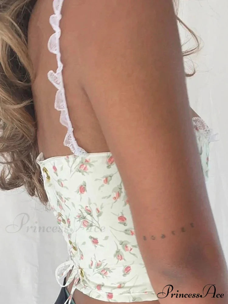 Warm Lace Bodice Floral Sculpting Crop Top croptop-250126