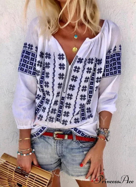 White Cotton Embroidery V-Neck Loose Pullover Boho Blouse Modified Title: Ivory Cotton Stitching V-Neck Baggy Jumper