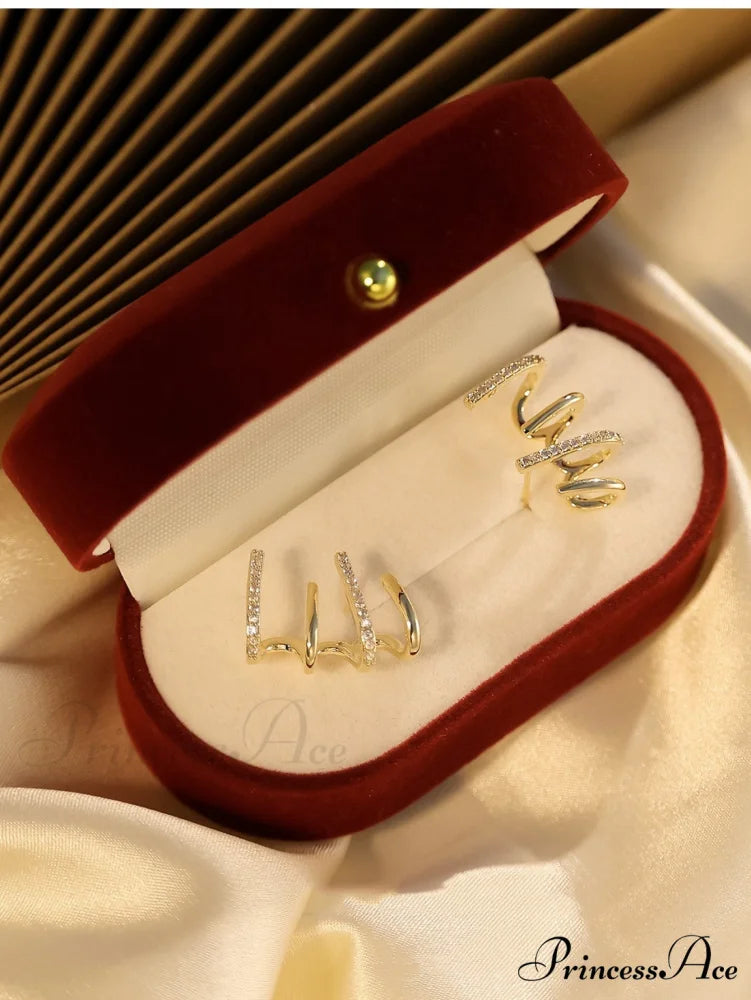 Women’s Geometric One-piece Four-claw Design Earrings