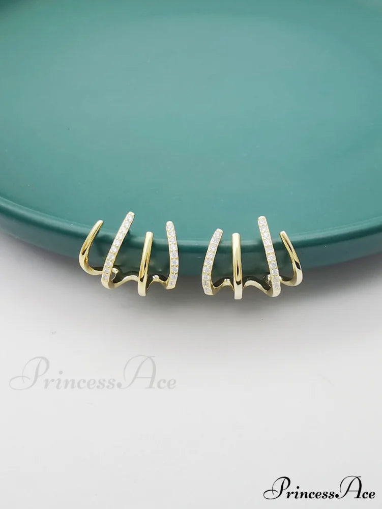 Women’s Geometric One-piece Four-claw Design Earrings
